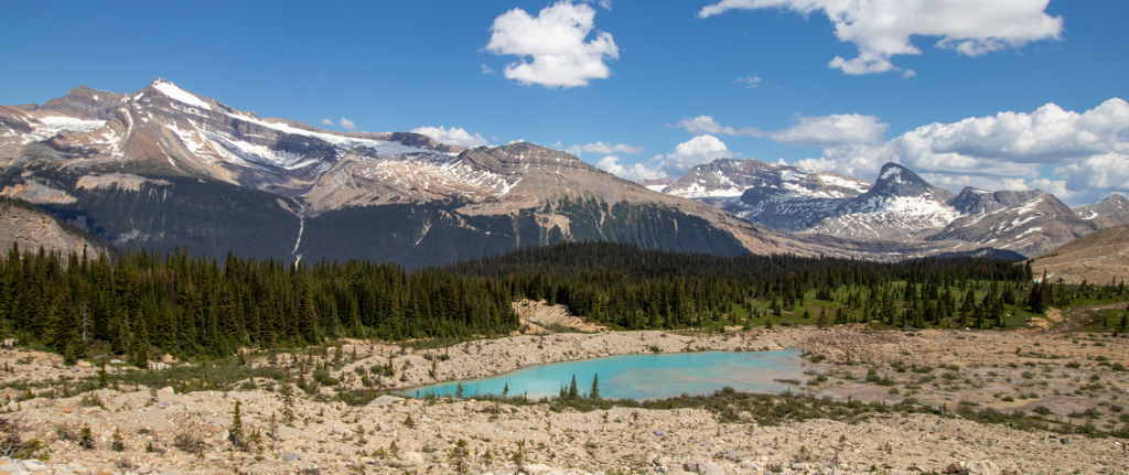 Golden Triangle Linking Banff, Yoho, and Jasper National Parks: Spectacular Destinations to Explore This Festive Season